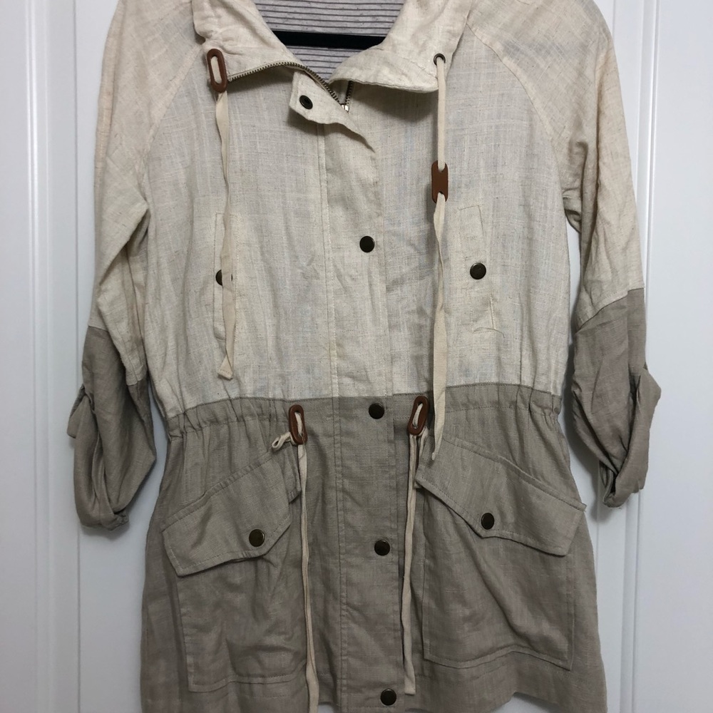 Lightweight Color-blocking Jacket